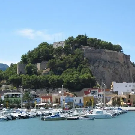 Con 3 3 Minutos Hasta La Playa דירה